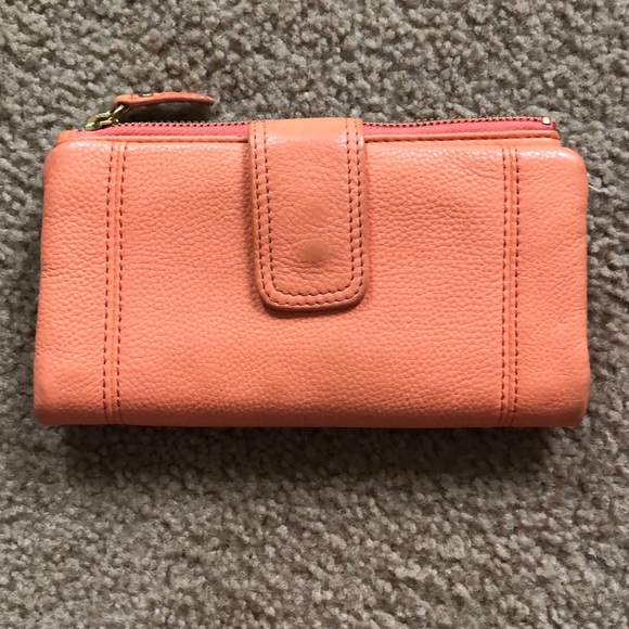 Fossil Peach/Coral Colored Wallet - Picture 2 of 7